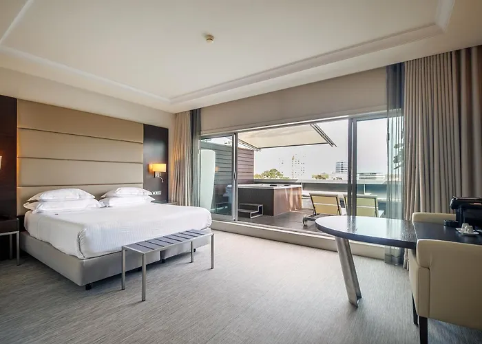 Отель Bessahotel Boavista 4*